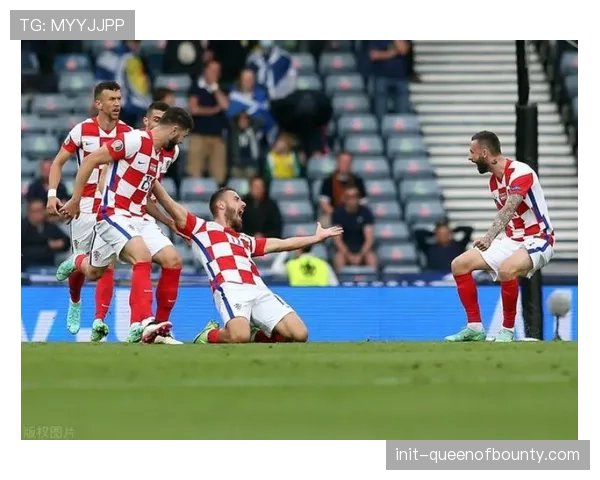 欧足联发布备忘录,强调将严格执行定位球进攻中的禁区拉扯犯规 欧足联发布备忘录,强调将严格执行定位球进攻中的禁区拉扯犯规